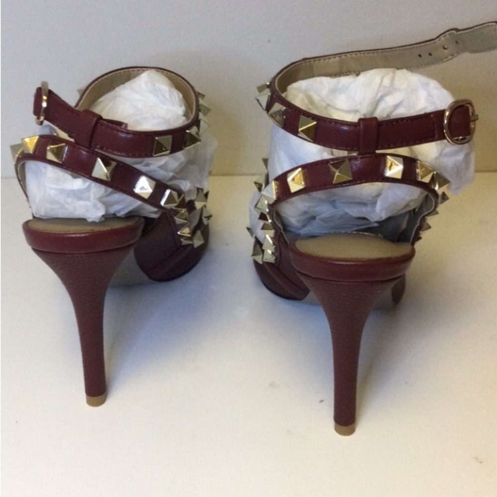Heels - Picture 4 of 8